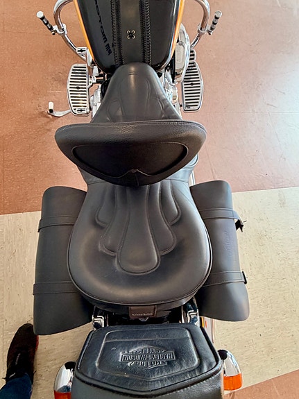 Harley-Davidson FLSTF Fat Boy 16 of 30