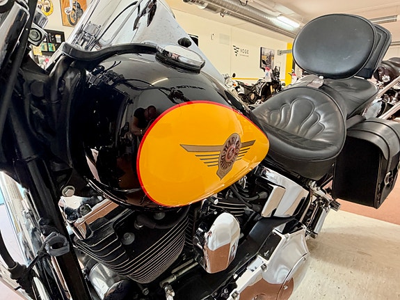 Harley-Davidson FLSTF Fat Boy 26 of 30