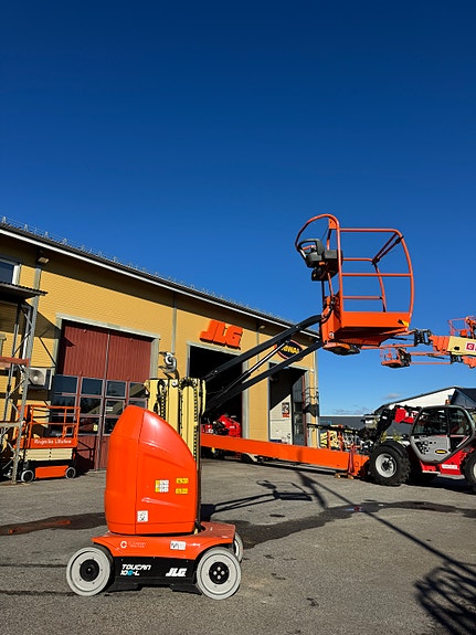 JLG Toucan 10EL 4 of 9
