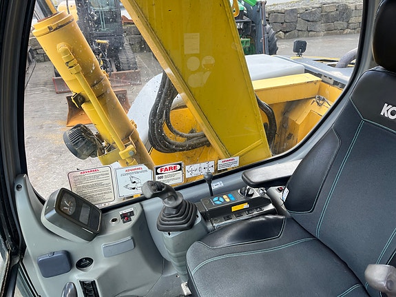 New Holland Kobelco E70SR-1ES 21 of 30