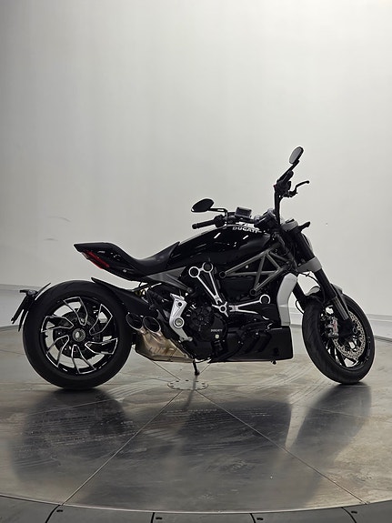 Ducati XDiavel S 2019 – 15.000 km – Meget pen – Ekstrautstyr 17 of 18