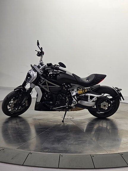 Ducati XDiavel S 2019 – 15.000 km – Meget pen – Ekstrautstyr 11 of 18