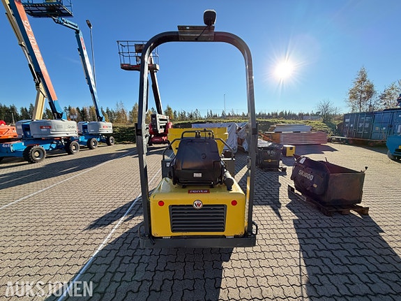 Wacker Neuson DT15 Kompakt dumper 4 of 20