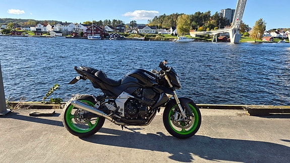Kawasaki Z 1000 3 of 16