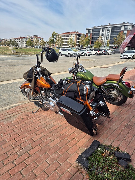 Harley-Davidson FLSTC Heritage Softail Classic 4 of 7