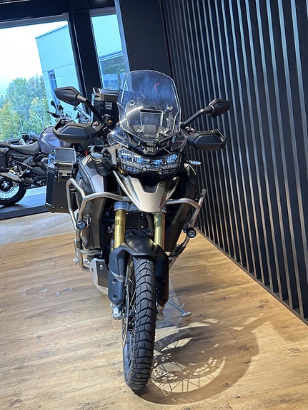 Triumph Tiger 1200 Rally Explorer - Med koffertsett 4 of 11
