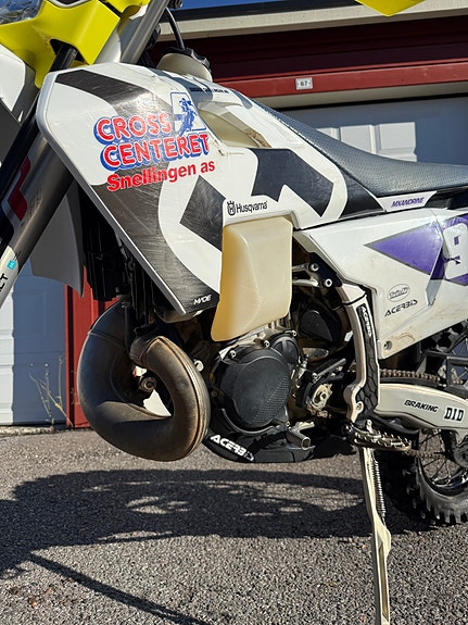 Husqvarna TE 250i 5 of 11