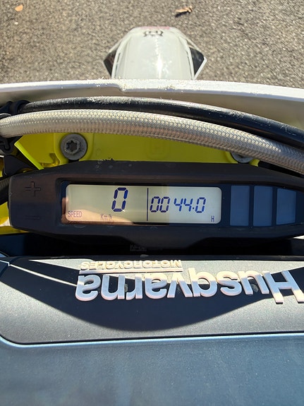 Husqvarna TE 250i 3 of 11