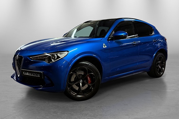 Alfa Romeo Stelvio Quadrifoglio 11 of 30