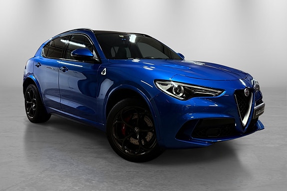 Alfa Romeo Stelvio Quadrifoglio 15 of 30