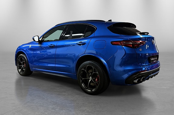 Alfa Romeo Stelvio Quadrifoglio 7 of 30