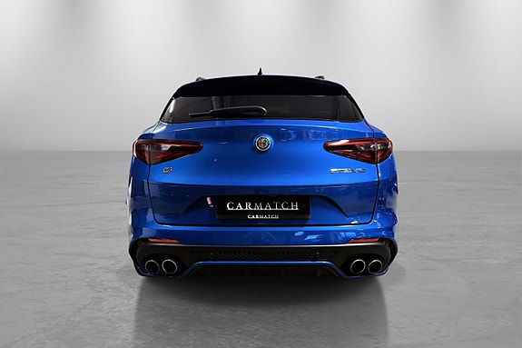 Alfa Romeo Stelvio Quadrifoglio 6 of 30