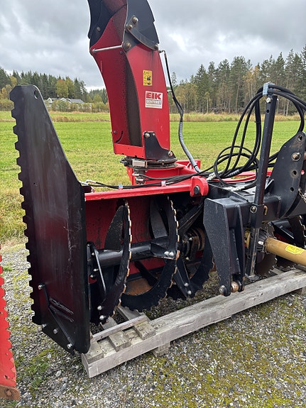 Dalen 2011 med hyd kantskjær og hjul 2020, kr 198 000,-