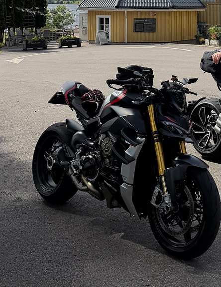 Ducati Ducati Streetfighter V4 SP - Toppmodell "Winter Test" – Karbonhjul & tørrclutch 8 of 8