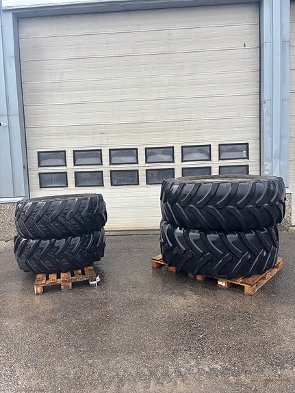 Hjulsett Valtra T/N 650/65-38   540/65-28, kr 25 000,-