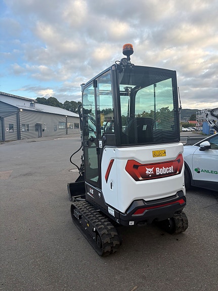 Bobcat E16 4 of 4