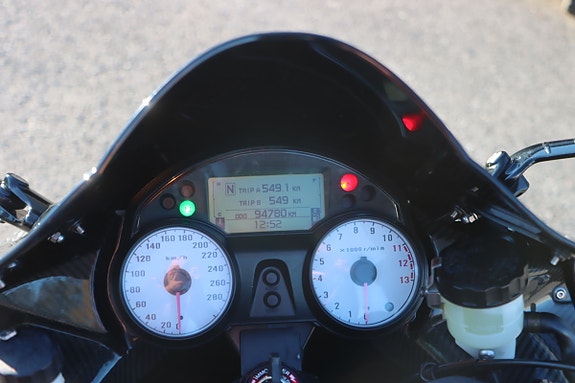 Kawasaki ZZR 1400 10 of 18