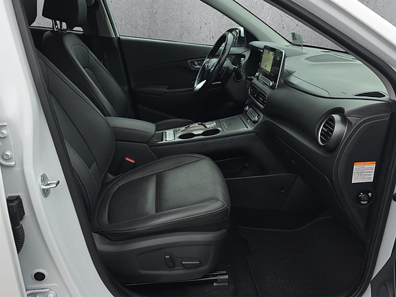 Hyundai Kona 17 of 20