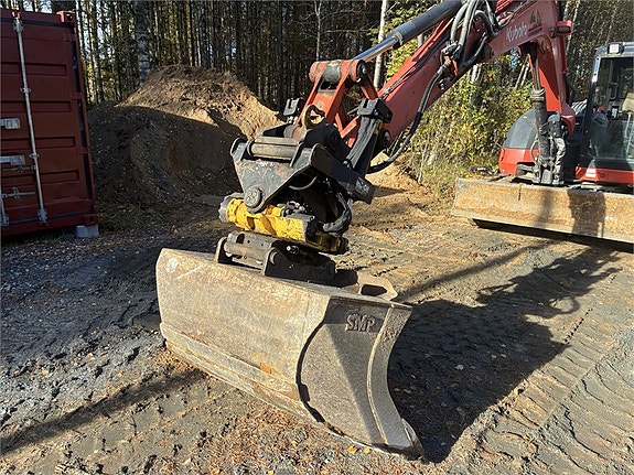 Kubota KX080 11 of 17
