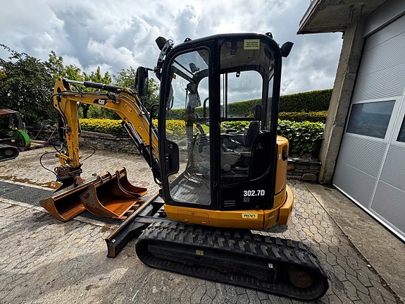 Cat 302.7D CR - - HYDRAULISK PUSSESKUFF - 3 SKUFFER - S-40 HYD FESTE - 2.7 TONN - KUN 4400 TIMER 7 of 26