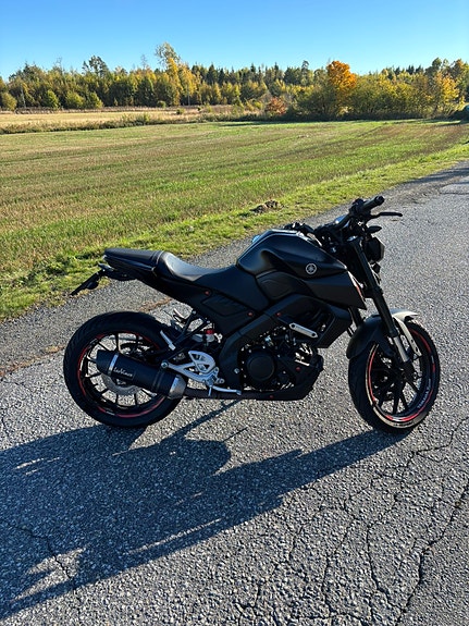 Yamaha MT-125 5 of 12
