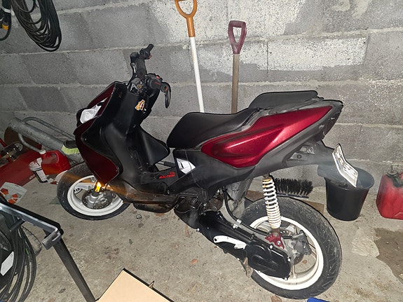 Yamaha 50 Aerox 4 of 10