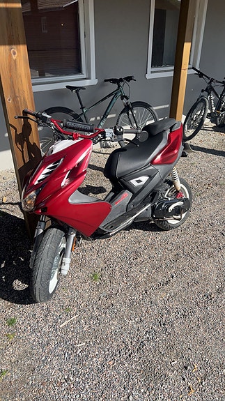 Yamaha 50 Aerox 3 of 10
