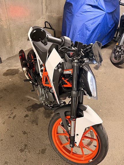 KTM 390 Duke 5 of 7