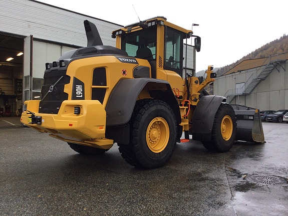 Volvo L90H2 6 of 12