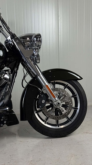 Harley-Davidson Road King M8, stage 2 , kun 9700 km 8 of 22