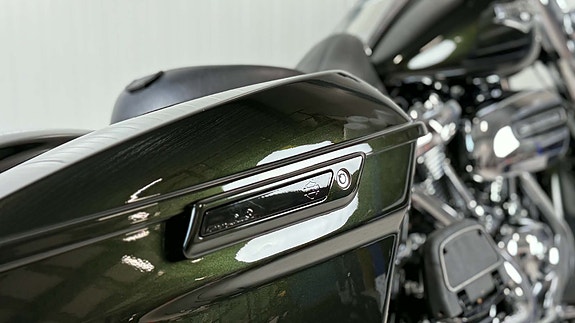 Harley-Davidson Road King M8, stage 2 , kun 9700 km 18 of 22