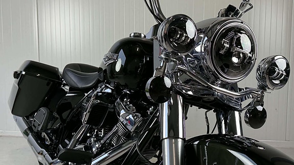 Harley-Davidson Road King M8, stage 2 , kun 9700 km 7 of 22