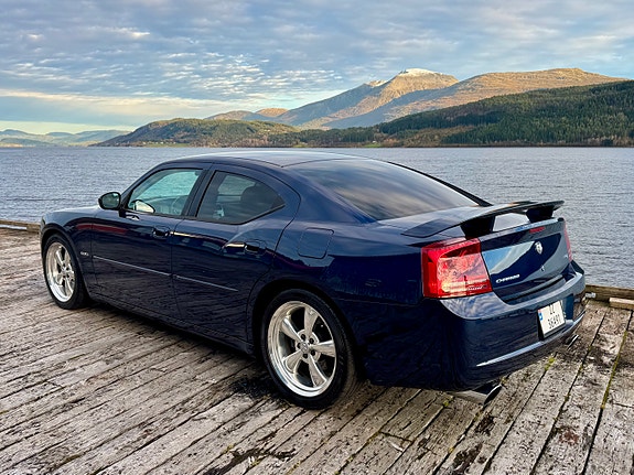 Dodge Charger 13 of 30