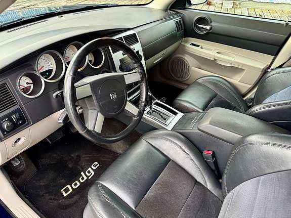 Dodge Charger 28 of 30