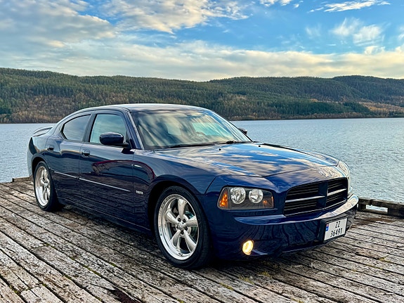 Dodge Charger 15 of 30