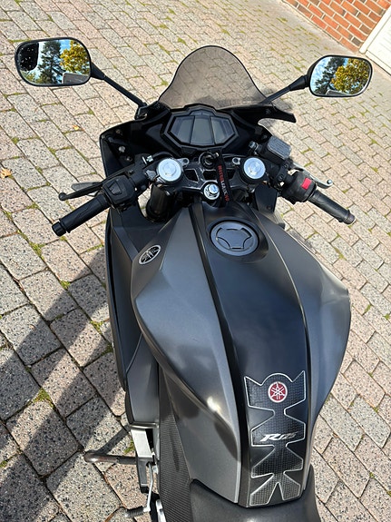 Yamaha YZF-R 125 8 of 10