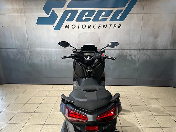 Yamaha X-Max 300 14 of 15