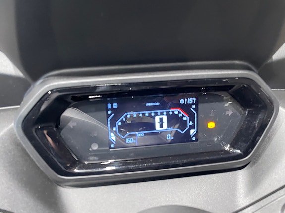 Yamaha X-Max 300 15 of 15