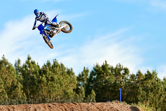 Yamaha YZ  250LC 7 of 26