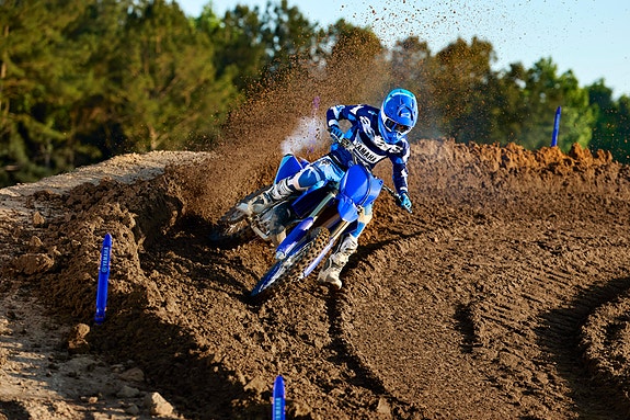 Yamaha YZ  250LC 10 of 26