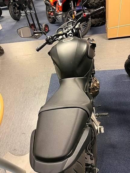 Honda CB 650F 5 of 6