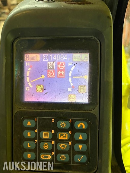 Komatsu Pc340LC-7k 9 of 30