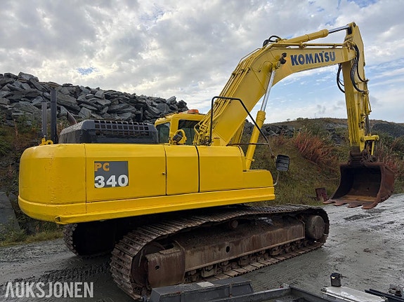 Komatsu Pc340LC-7k 2 of 30