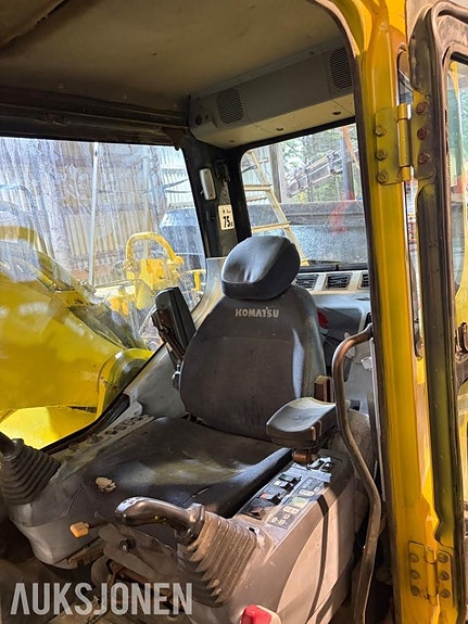 Komatsu Pc340LC-7k 21 of 30