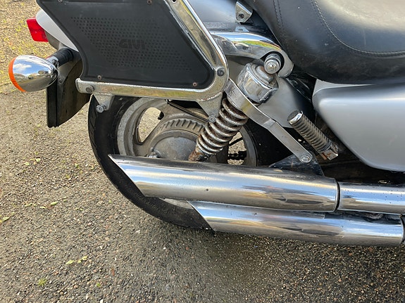 Honda VF 750 C Magna 6 of 11