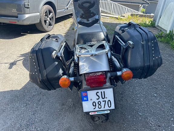 Honda VF 750 C Magna 9 of 11