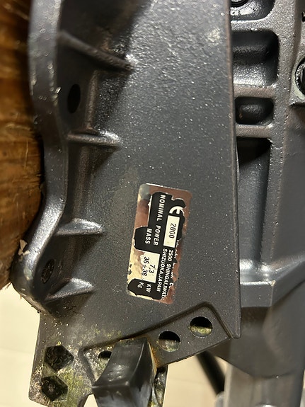 Yamaha 9.9 (15) totakt kort stamme 2001 modell med nyeste typen gråfarget blokk 12 of 12