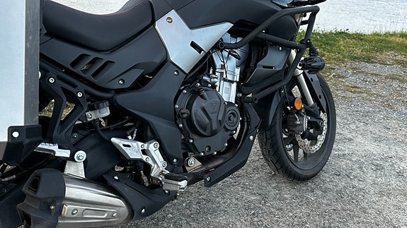 VOGE 500DS 11 of 11