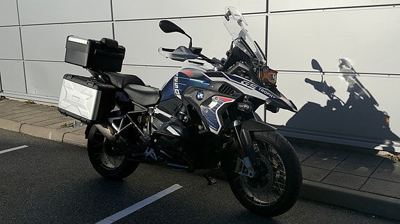 BMW R 1250 GS 3 of 8