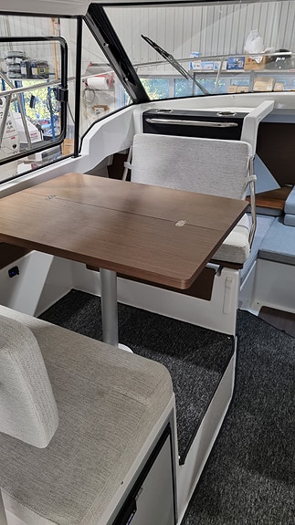 JEANNEAU 795 CRUISER 11 of 27